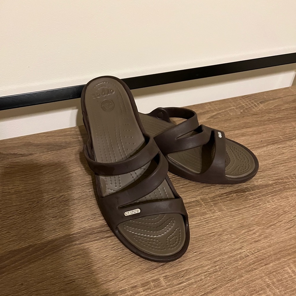 Crocs | Women’s Brown Patricia Wedge | sz. 11